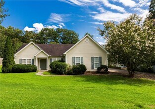Building Photo - 2743 Sam Calvin Dr