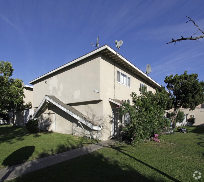 Primary Photo - 3439 W Ariel Pl