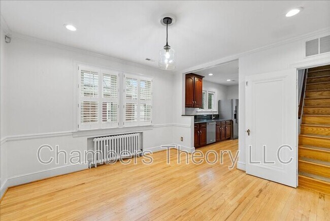 Building Photo - 1105 20th St