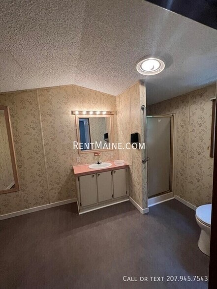 Building Photo - 11 Sweet Fern Dr