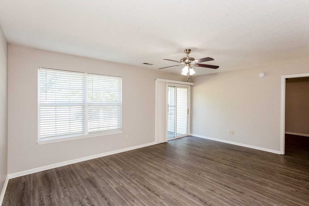 Building Photo - 1832 Emerald Leaf Ct