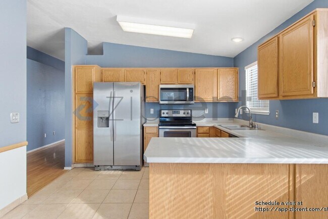 Building Photo - 6240 Klikitat Ct