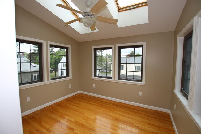 sunporch - 5 Manning St