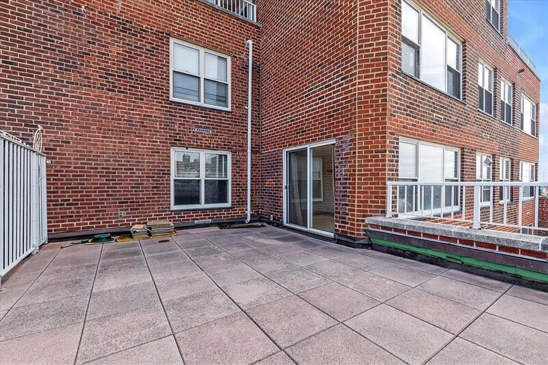Building Photo - 10740 Queens Blvd