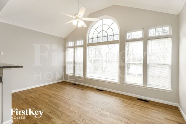Building Photo - 4221 Silver Streak Dr