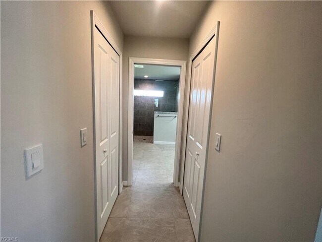 Building Photo - Stunning 4 Bed 3 Car Garage Home Available Now Near Burnt Store Rd