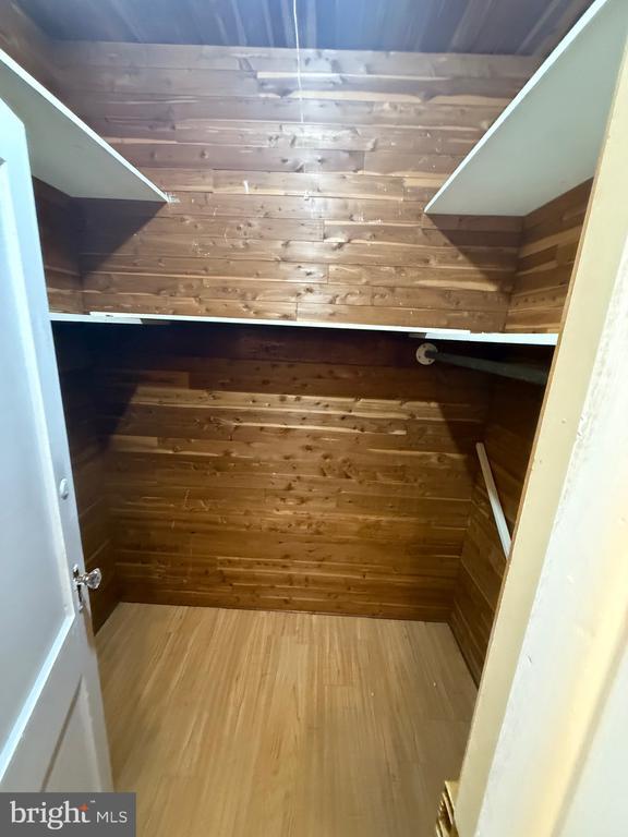 Building Photo - 5 Samuel St