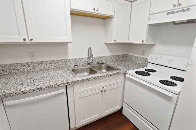Building Photo - 3151 N Soaring Gulls Dr