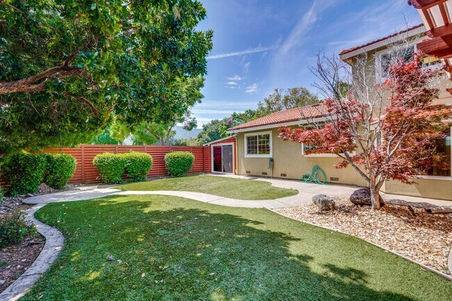 Building Photo - Spacious 3-Bed Almaden Valley Home with Bo...