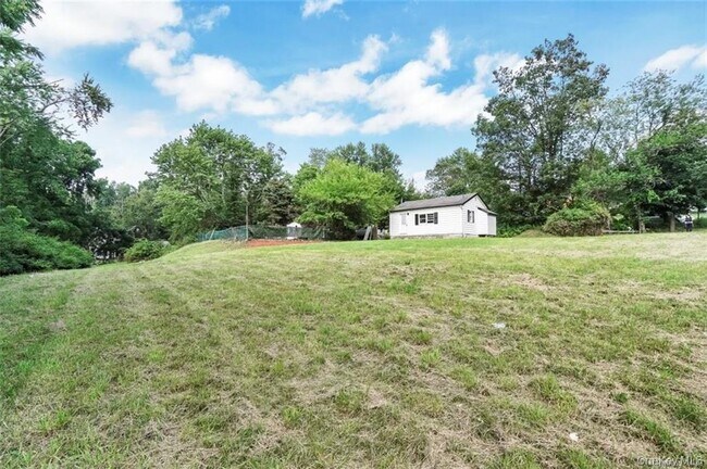 Building Photo - 246 Orchard Dr