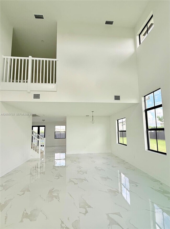 Building Photo - 32242 SW 194th Ave