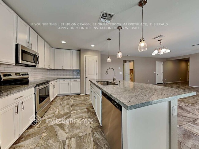 Building Photo - 16633 W Culver St