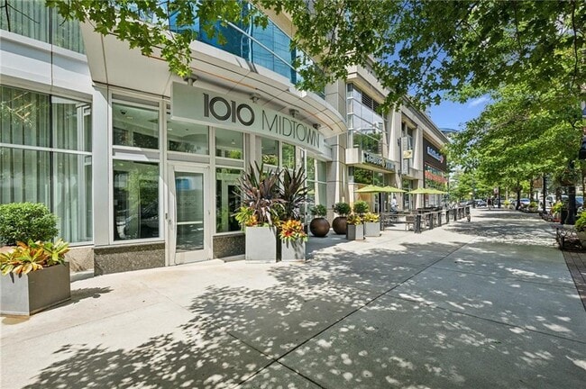 Building Photo - 1080 Peachtree St NE