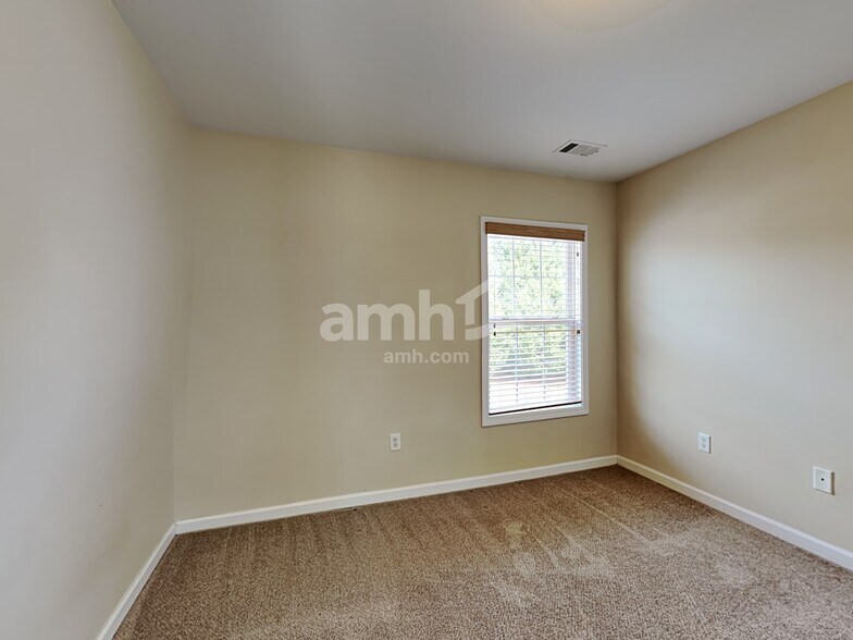 Building Photo - 108 Jordan Crest Ct