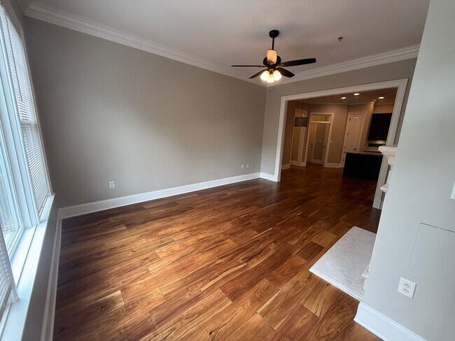 Building Photo - 4120 Ridgefield Dr