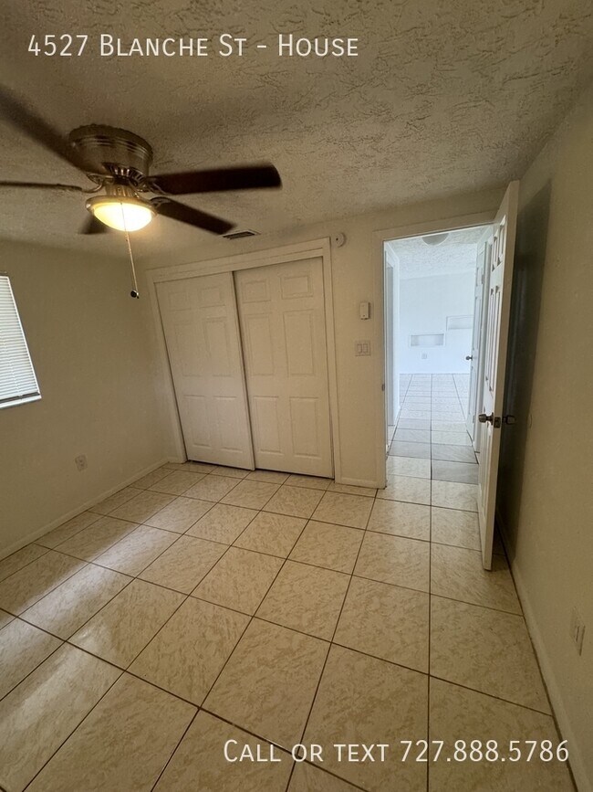 Building Photo - 4527 Blanche St