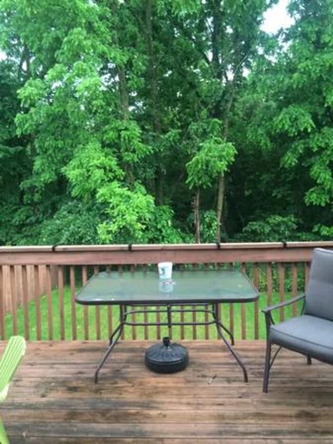 Building Photo - $2,250 | 4 Bedroom, 3.5 Bathroom Duplex | ...