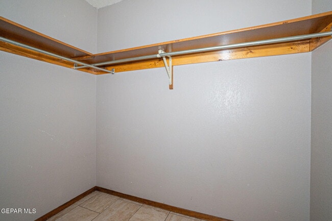 Building Photo - 11241 Beach Front Dr