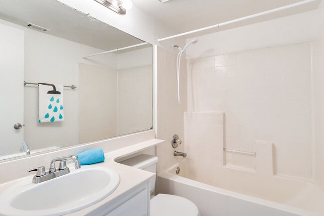 Building Photo - 12579 Santa Fe Trail