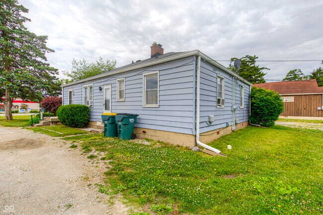 Building Photo - 5376 W 10th St