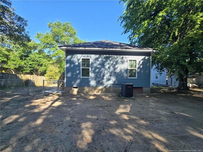 Building Photo - 2123 Burnett Ave