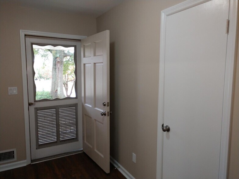 front door entrance - 6457 Peacock Blvd