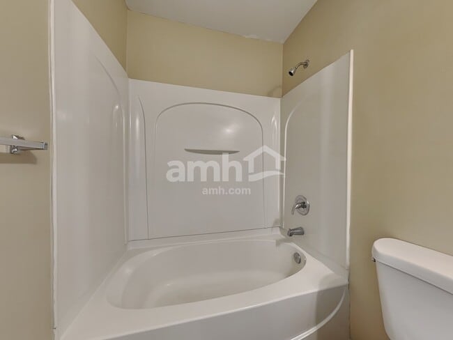 Building Photo - 5729 Brookfield Pointe Dr