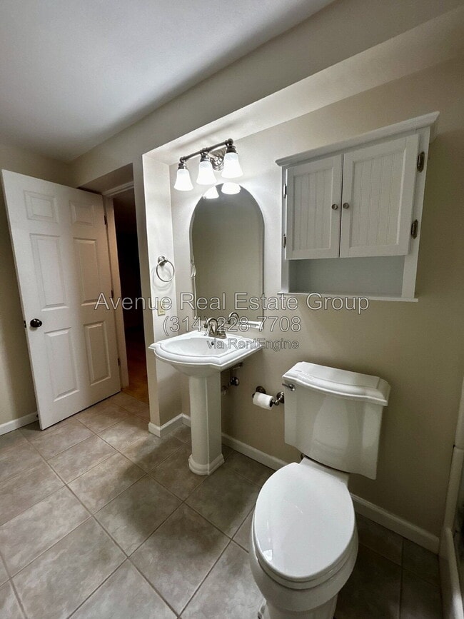 Building Photo - 16410 Woodlodge Ct