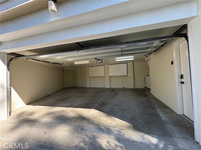 Building Photo - 204 Mockingbird Ln