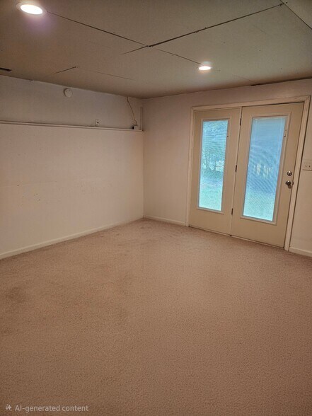 Building Photo - 70 Strawberry Cir
