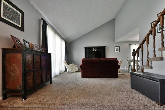 Building Photo - Prime Papillion Location Near Schools & Amenities