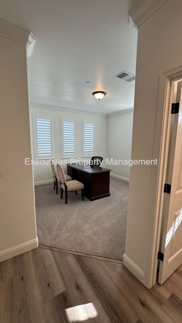 Building Photo - 4606 Irma Dr