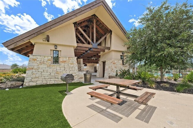 Building Photo - 32962 Silver Mdw Wy