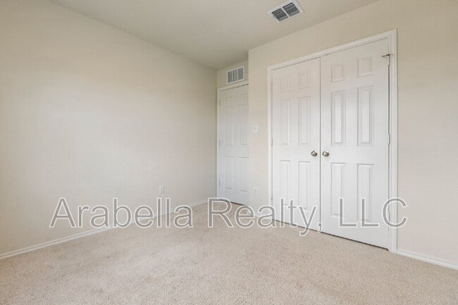 Building Photo - 6110 Willow Point Blvd