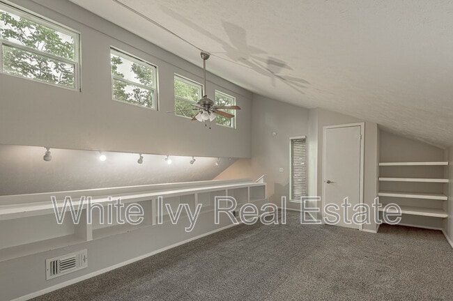 Building Photo - 26620 Primrose Ct