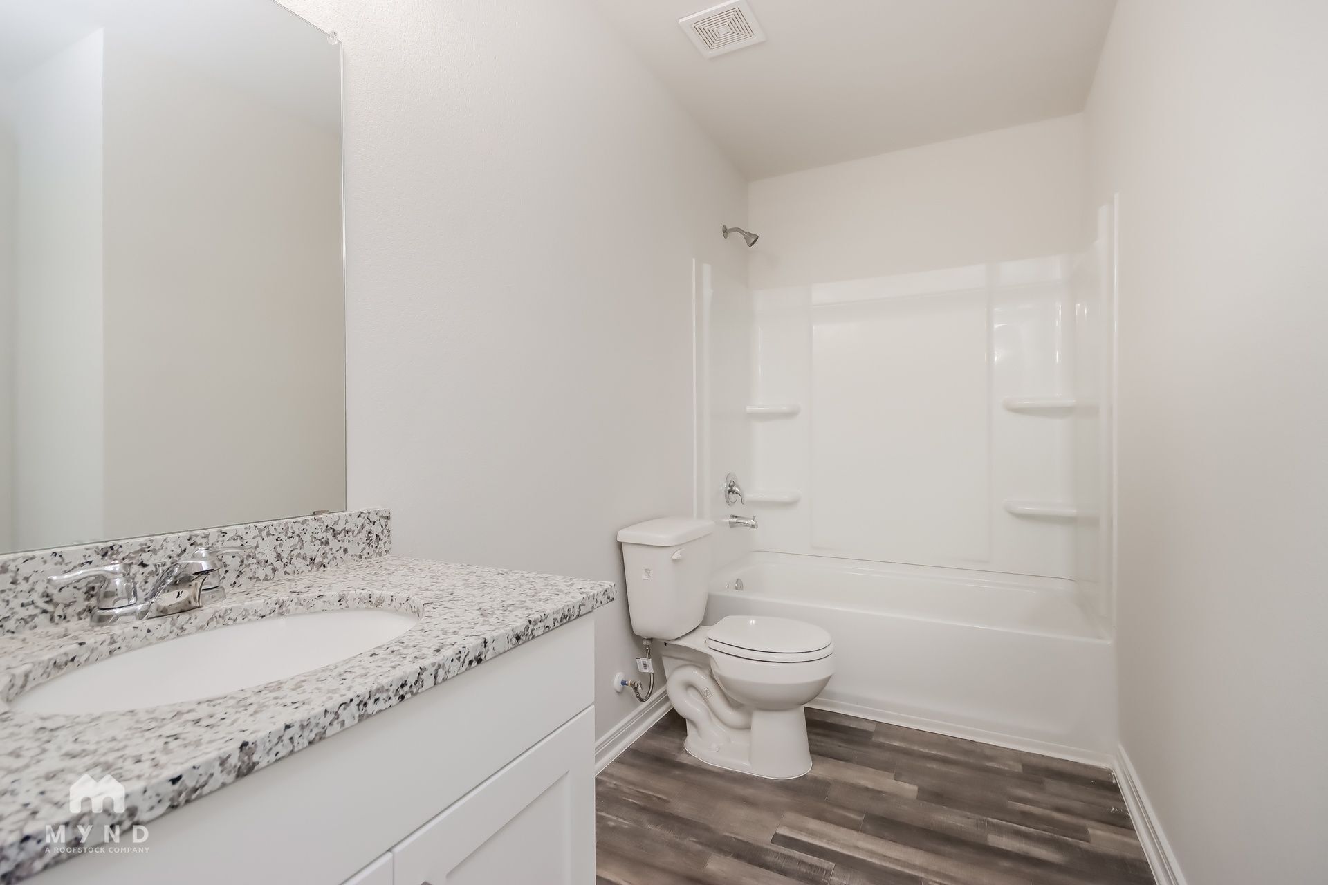 Building Photo - 15819 Del Norte Dr