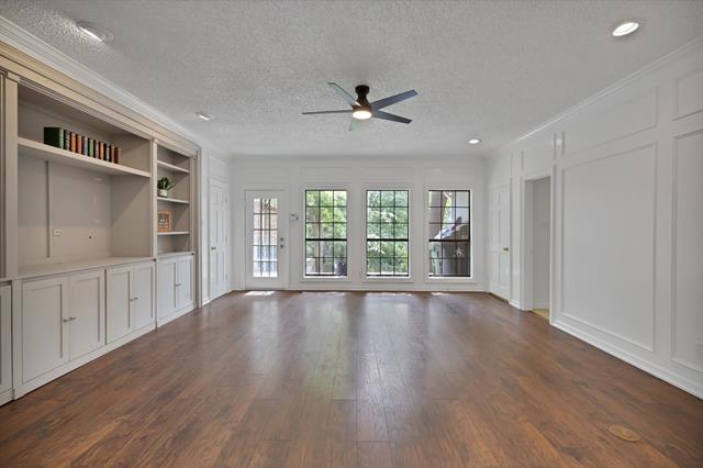 Building Photo - 4219 Oak Springs Dr
