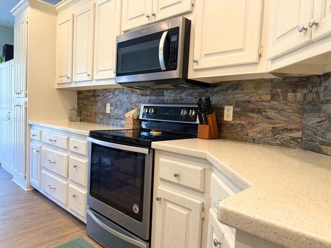 Building Photo - 224 Trotters Ridge Ln