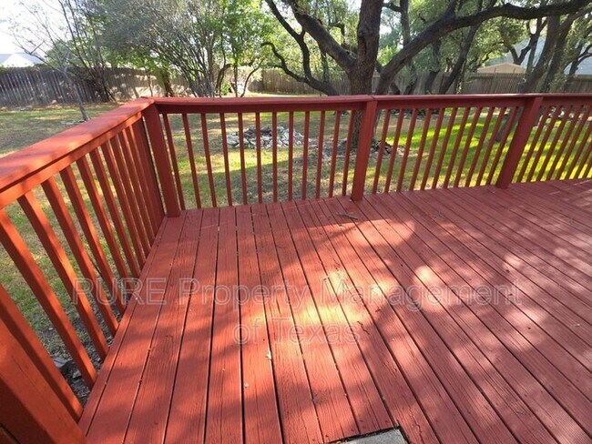 Building Photo - 1406 Bullhill Cove