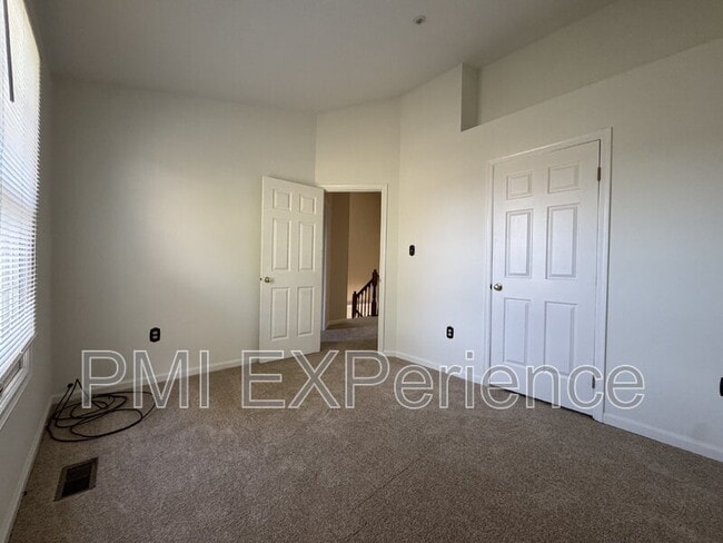 Building Photo - 12740 Wedgedale Ct