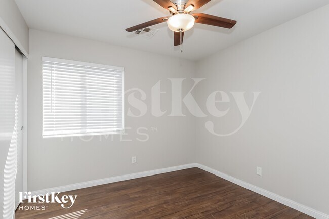 Building Photo - 6920 Dancing Cloud Ave