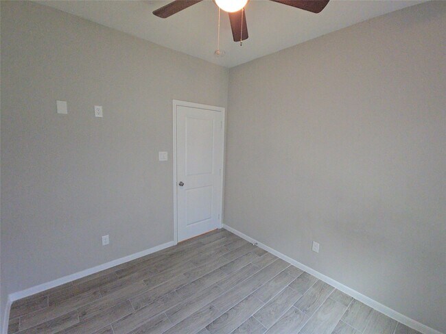Building Photo - 11442 Underwood St