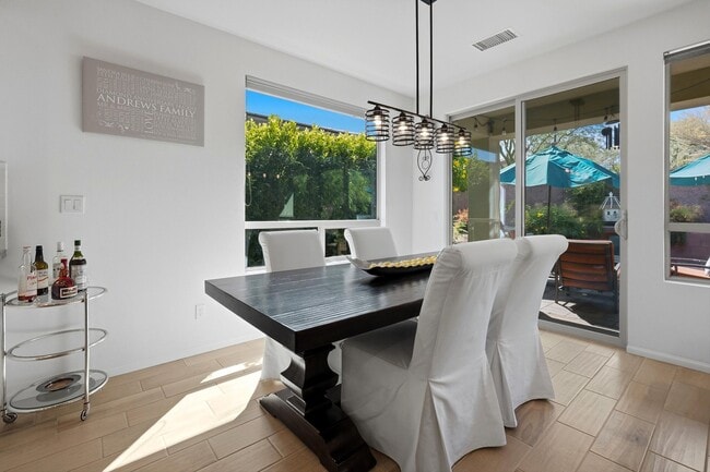 Building Photo - 51811 Golden Eagle Dr