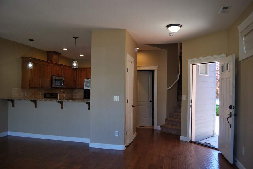 Building Photo - 9706 NE 75th Way