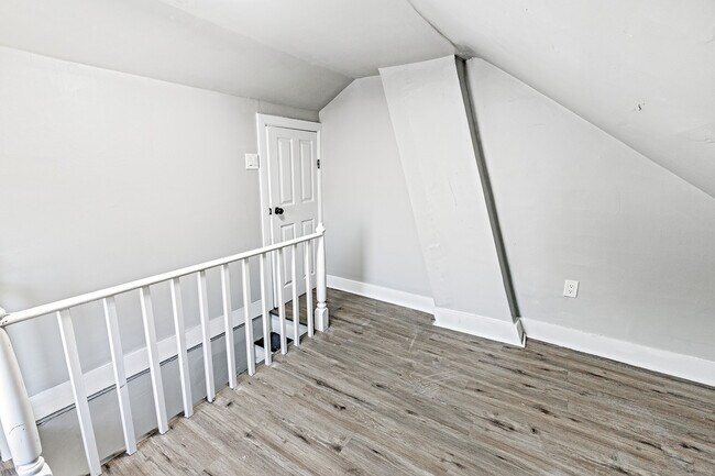 Building Photo - 218 Sinnickson St
