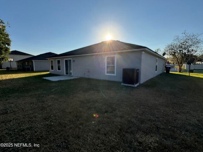 Building Photo - 11273 Silver Key Dr