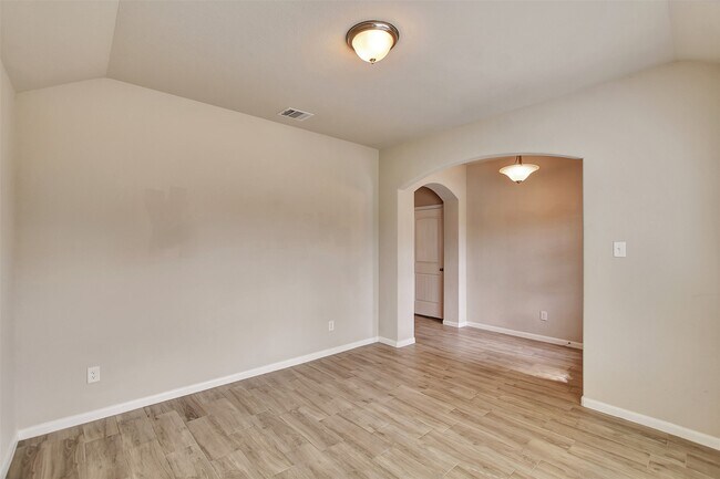Building Photo - 388 Kendall Crest Dr