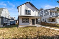 Building Photo - 3365 Broadway St