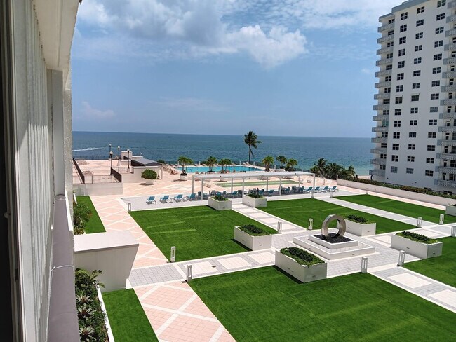 Building Photo - 4280 Galt Ocean Dr