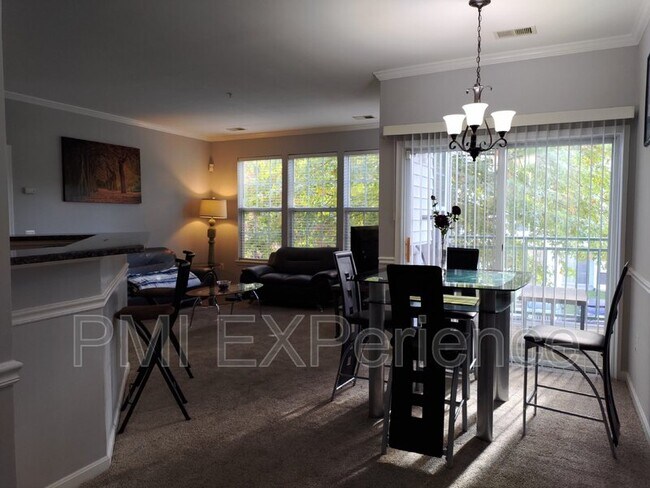 Building Photo - 15612 Everglade Ln